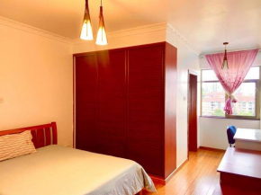 House Share-Lavington Room1